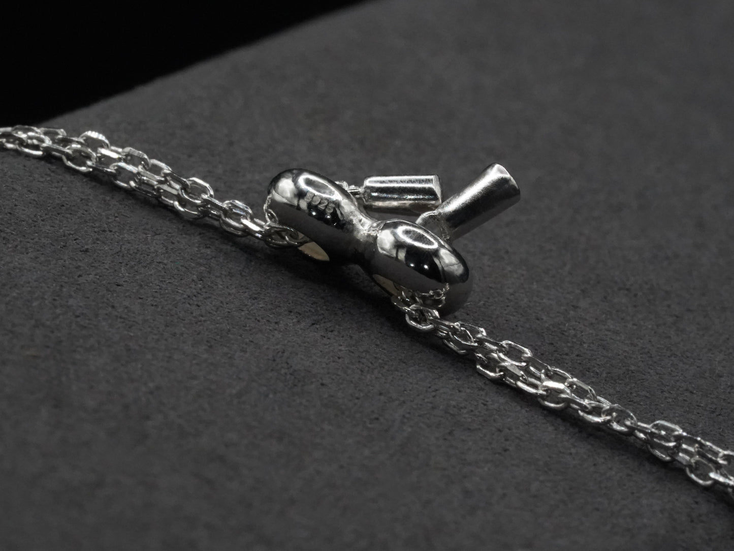 Qualitäts stempel auf S925 Sterling Silber am Größenverstellbaren verschluss