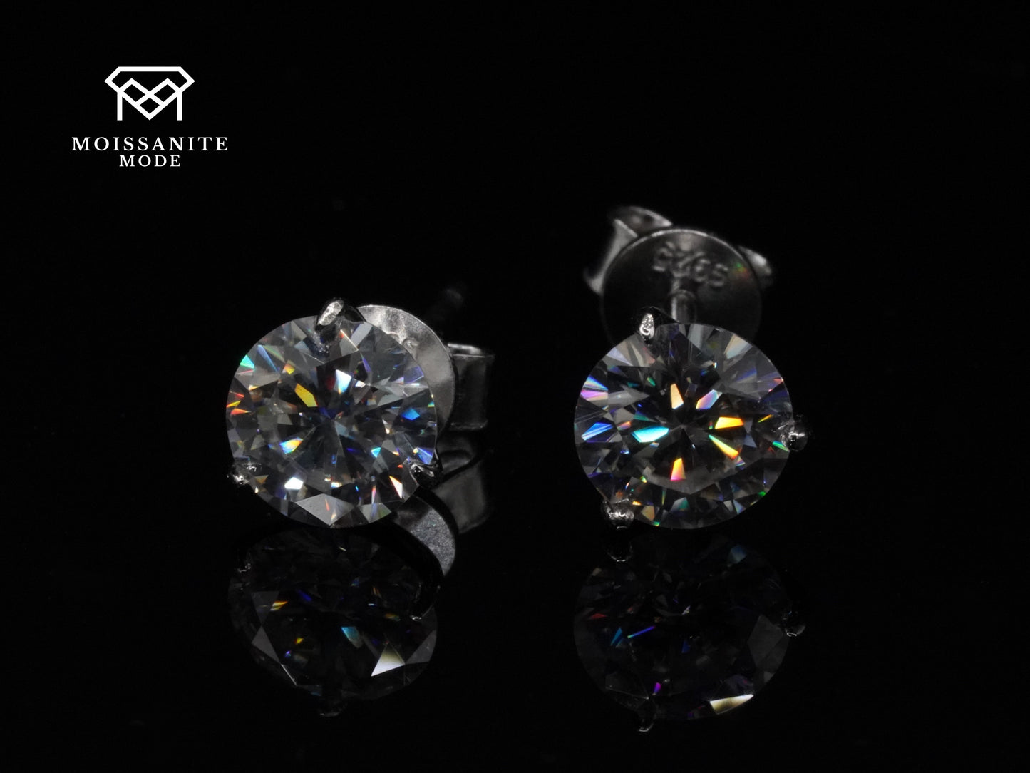 Sterling Silber Ohrringe mit Moissaniten im Ohrstäcker forma mit Butterfly verschluss