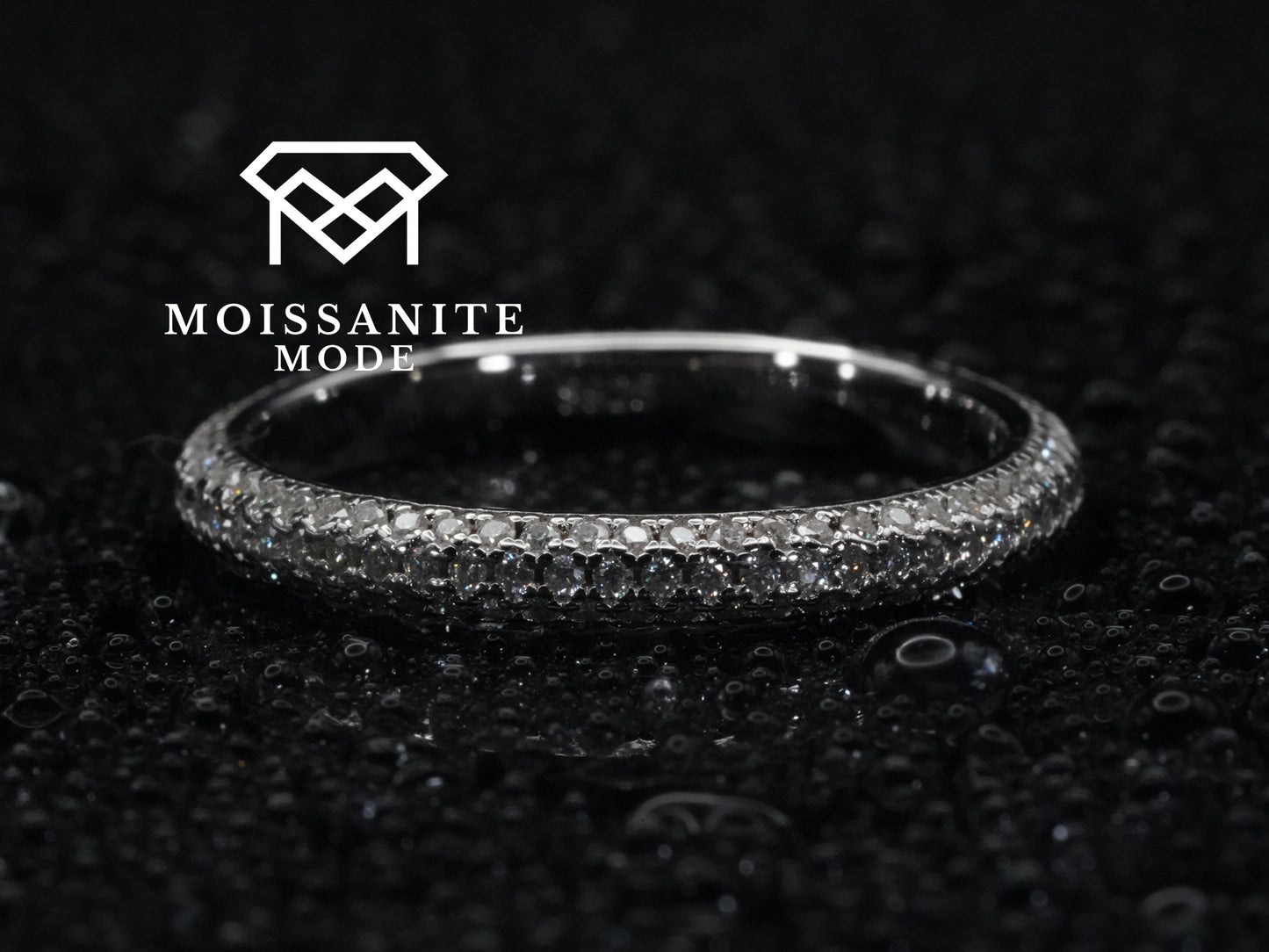Moissanite Verlobungsring mit 1mm Steinen aus 925 Sterling Silber