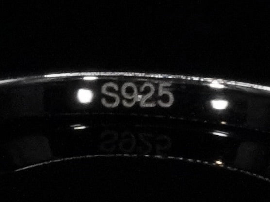 Qualitäts stempel auf Sterling Silber 925 auf dem Ring