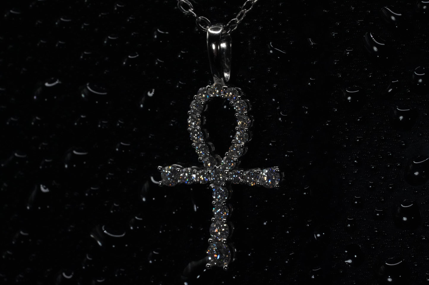 Ankh Anhänger mit ungefähr 0,65 Karat