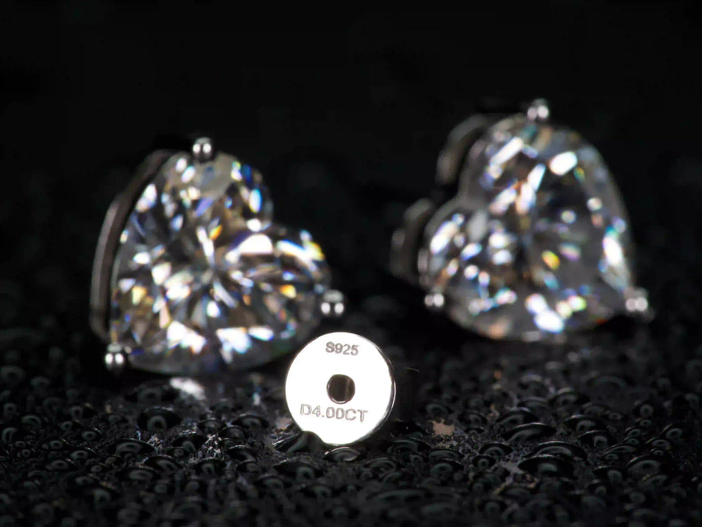 925 Silber Stempel mit CT Anzahl auf dem Butterfly Verschluss bei Moissanite Ohrsteckern Herzschliff, Echtheitsnachweis, echte Fotos ohne KI