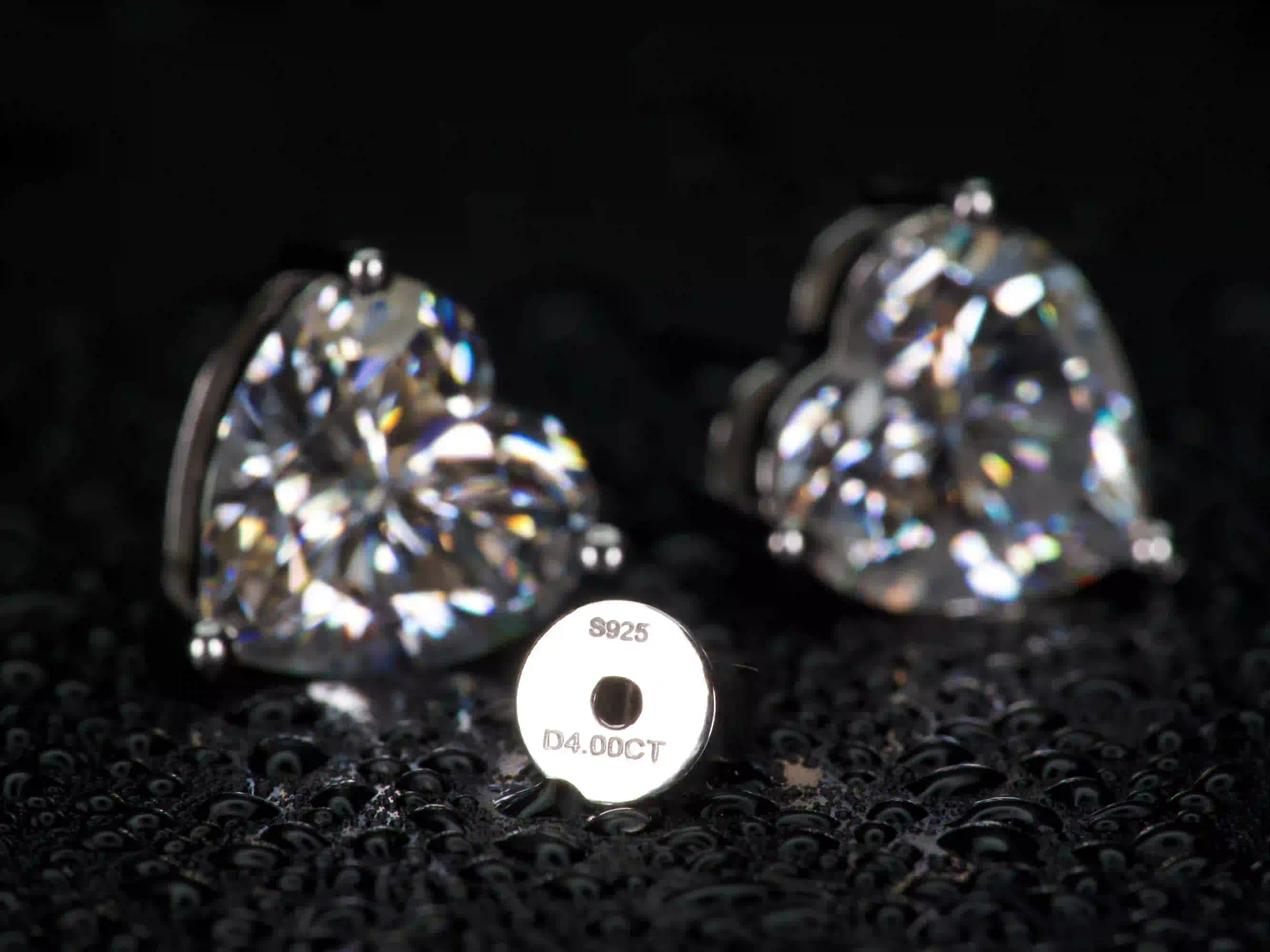 925 Silber Stempel mit CT Anzahl auf dem Butterfly Verschluss bei Moissanite Ohrsteckern Herzschliff, Echtheitsnachweis, echte Fotos ohne KI