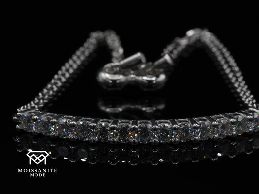 Verstellbares Moissanite Armband mit 13 Steinen à 0,1 ct, 925 Sterling Silber & 18k Weißgold plattiert