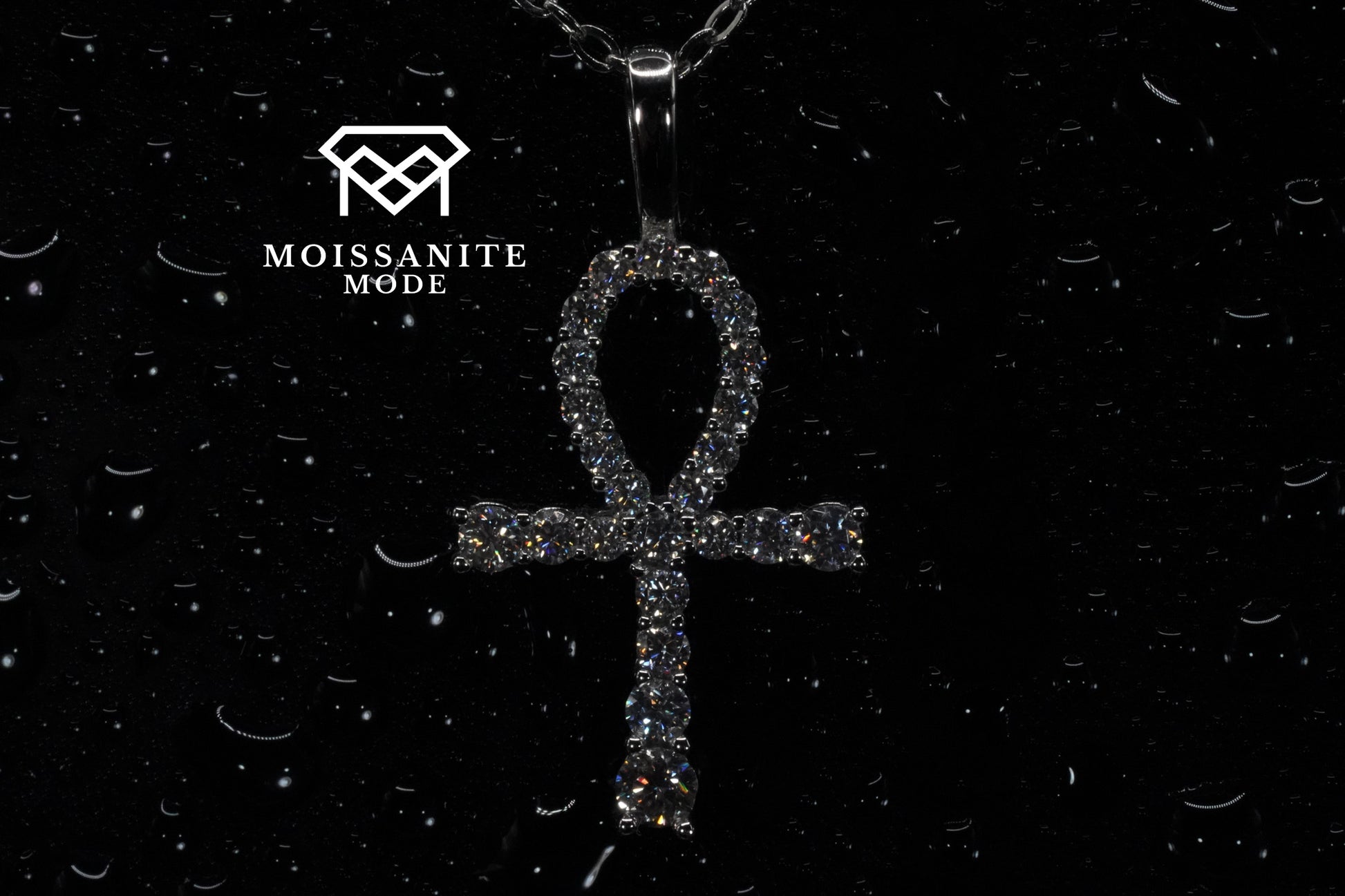 Moissanite Ankh Anhänger an einer Silber Kette