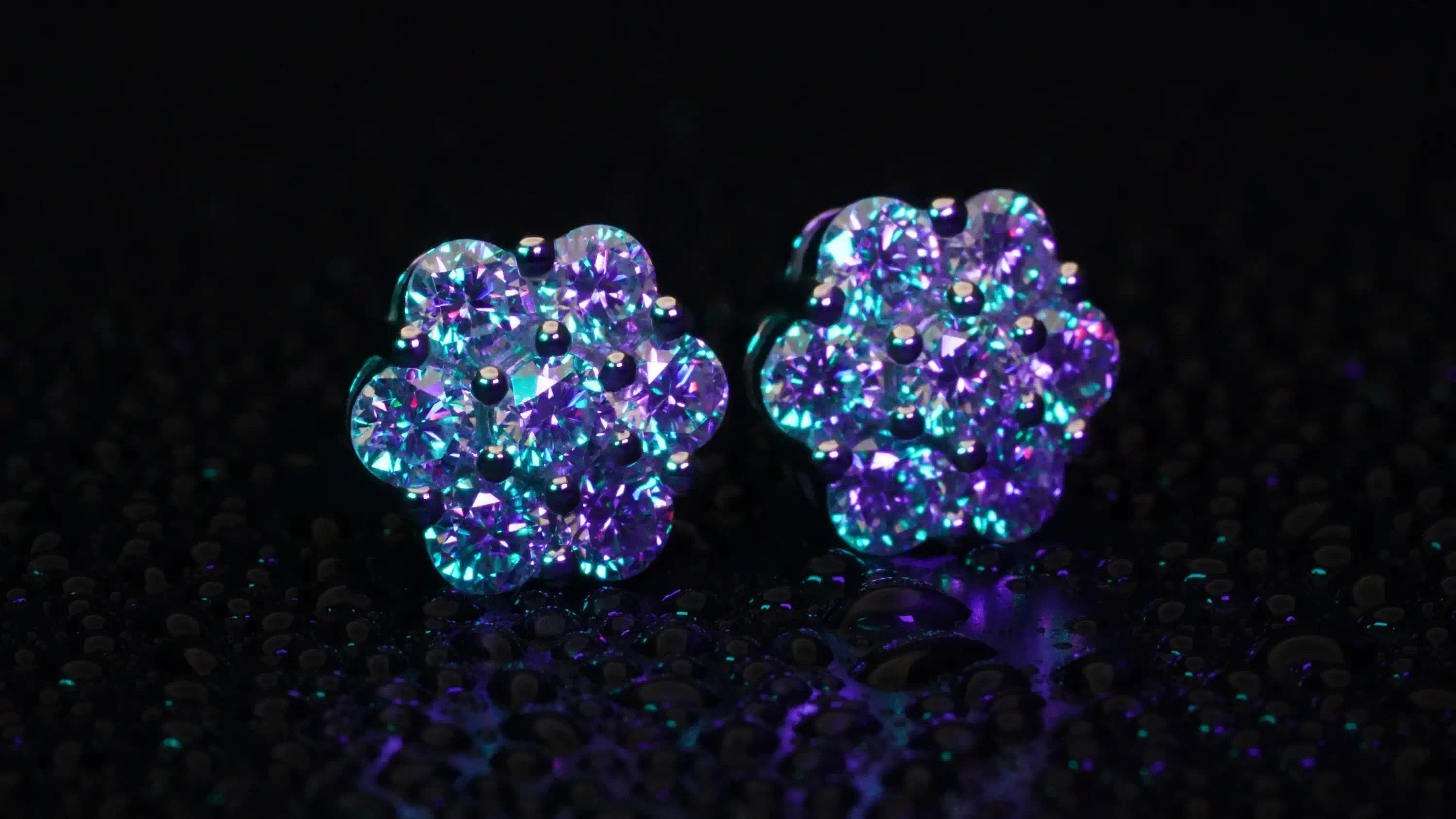Funkelnde Moissanite Schmuck Ohrringe mit vielen 3mm Moissaniten