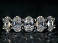 Echte Fotos: Moissanite Halb Eternity Ring mit oval geschliffenen Moissaniten, stärkeres Funkeln als Diamanten und fast die gleiche Härte.