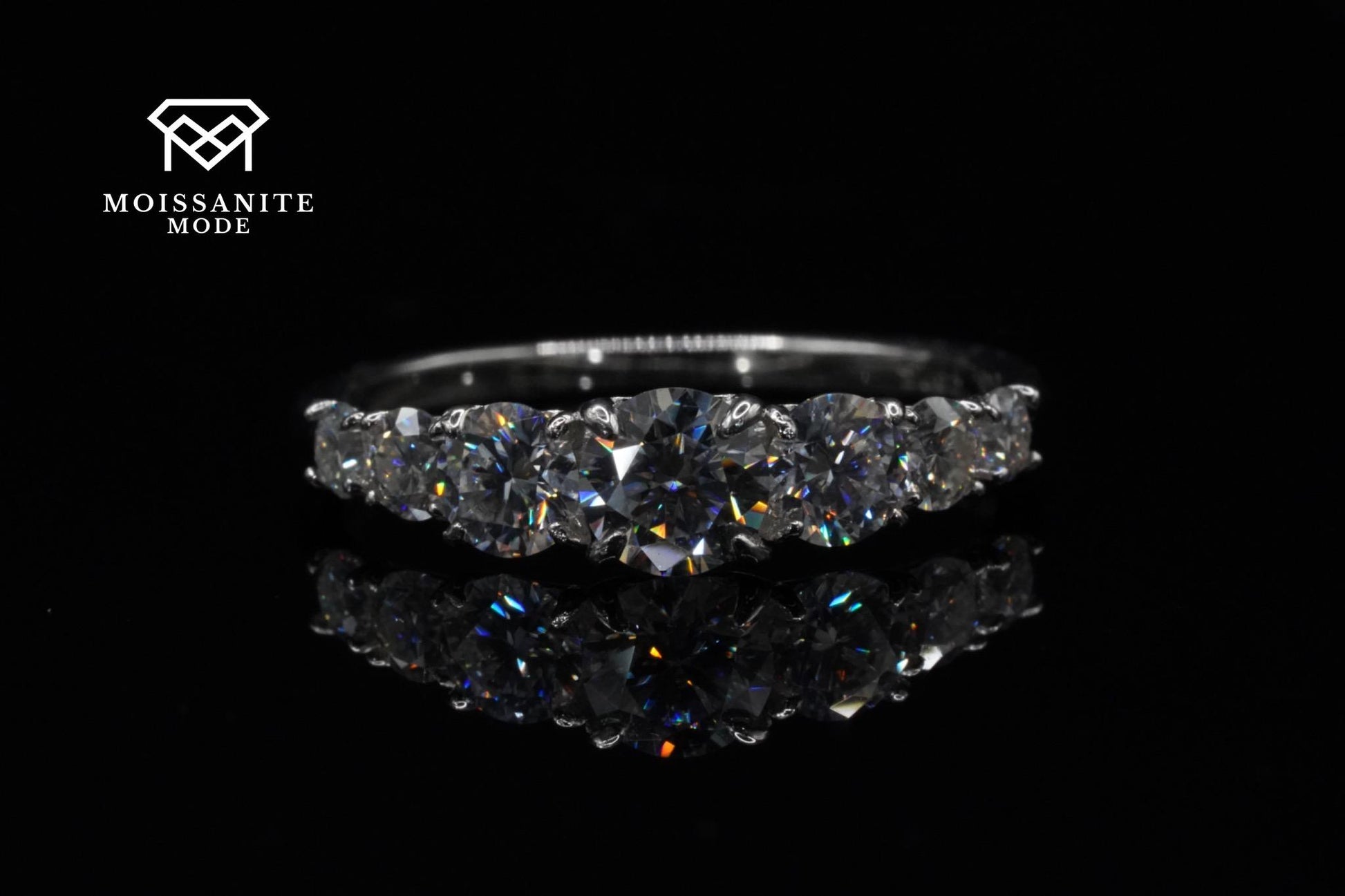 Moissanite Ring mit verschieden großen Steinen in Sterling Silber 