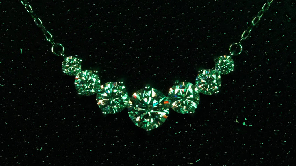 Strahlende in Grünem Licht Funkelnder Moissanite Schmuck aus Sterling Silber