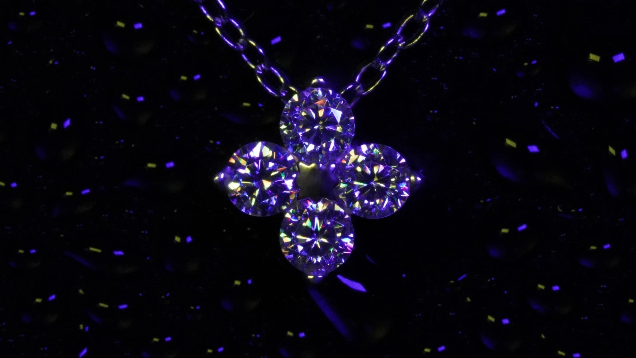 Strahlender Moissanite Schmuck Anhänger gefasst in 925 Sterling Silber