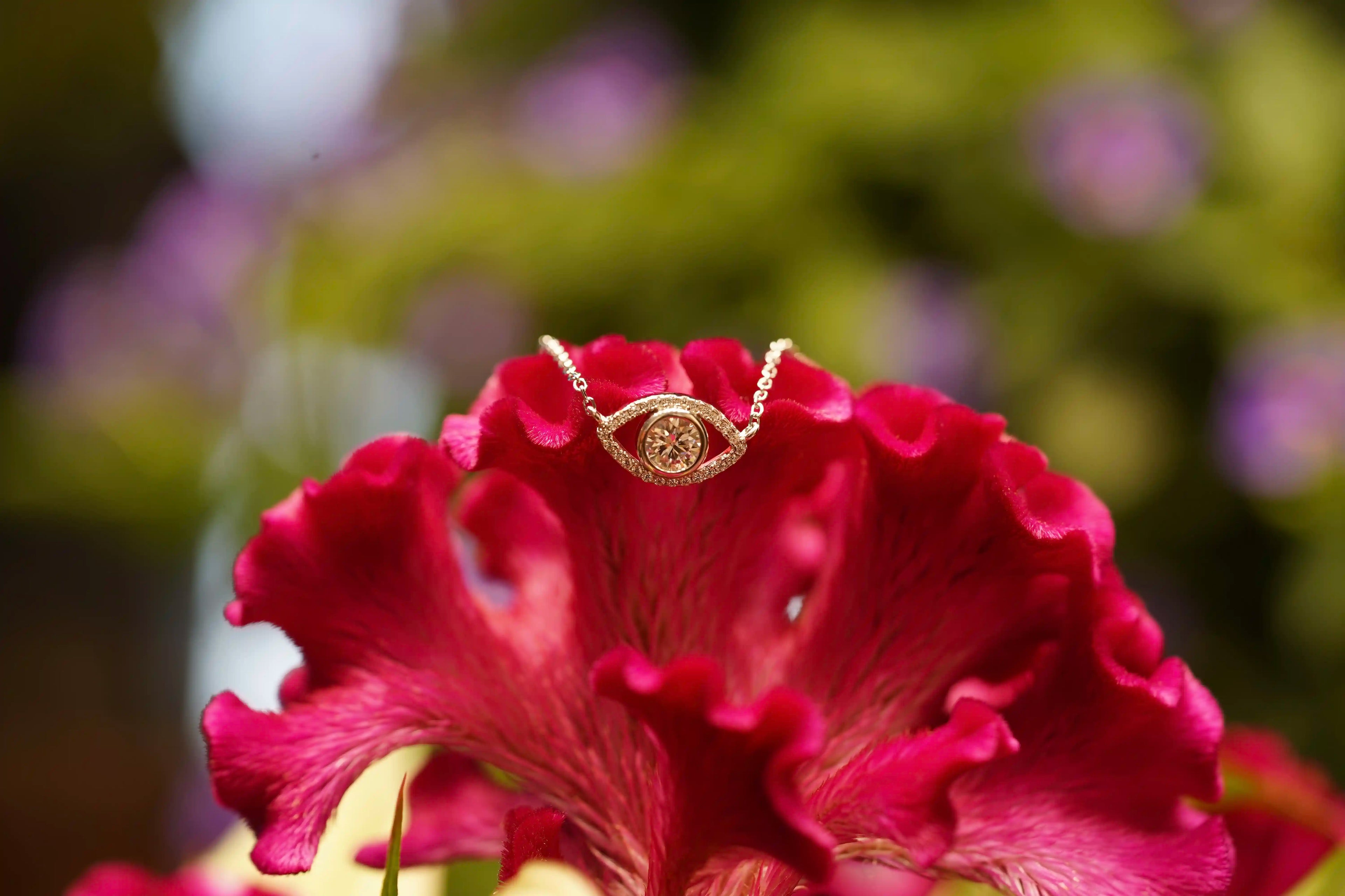 Moissanite Schmuck Anhänger mit Kette im Augen Design mit grossem Moissanite als Auge