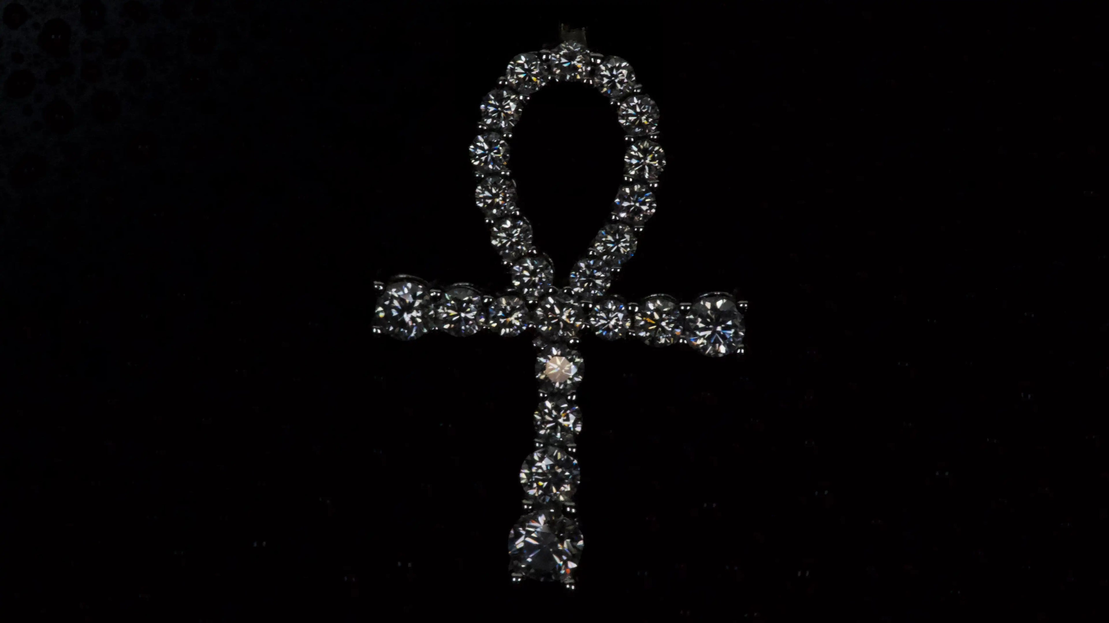 Moissanite Kette im Ankh Design perfekt als Geschenk für Damen und Herren 