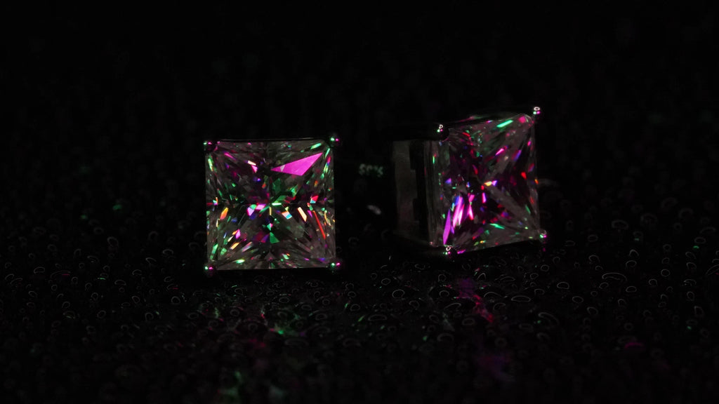 Moissanite Ohrringe im quadratischem Schliff. Die funkelnde Diamant alternative 
