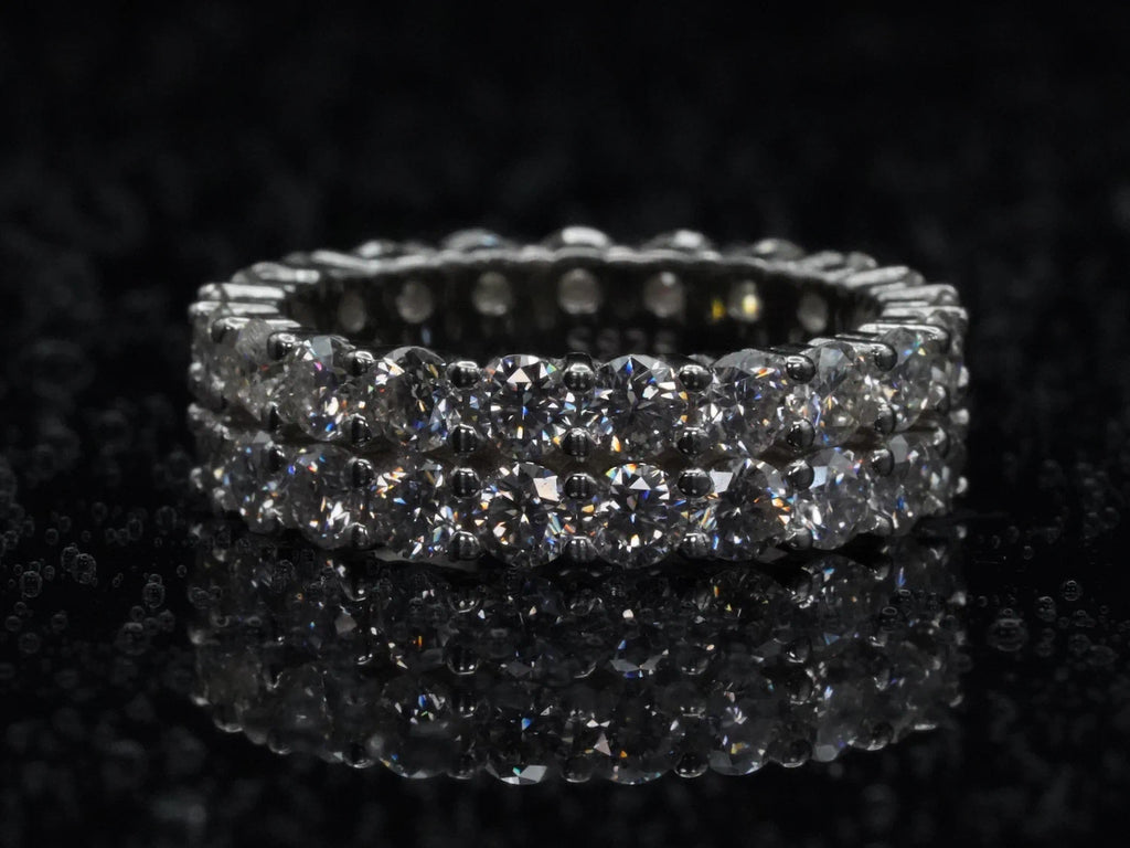 Zweireihiger Moissanite-Ring mit 3 mm Steinen aus 925 Sterling Silber – Frontansicht