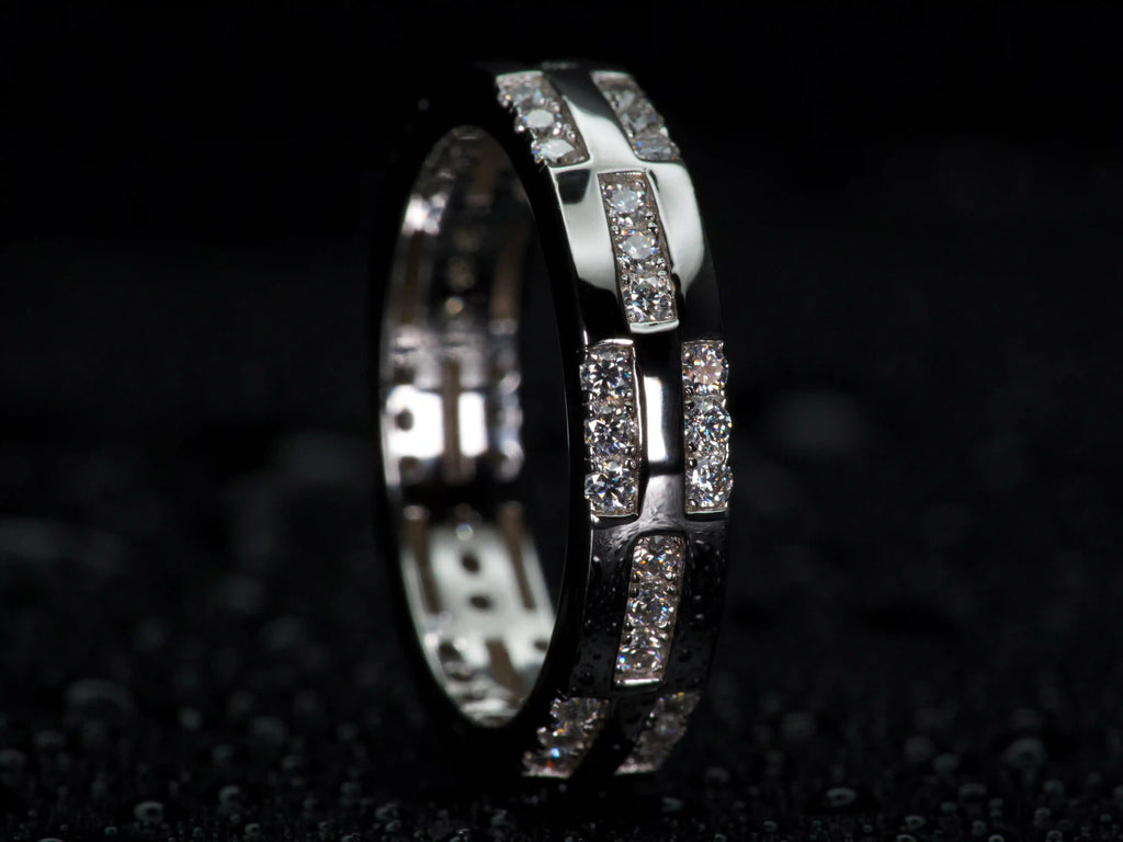Drehende Moissanite Ohrstecker im Blüten Design mit extrem starkem Funkeln im echten Licht, wirken wie Diamant, echte Fotos ohne KI 925 Silber Weißgold