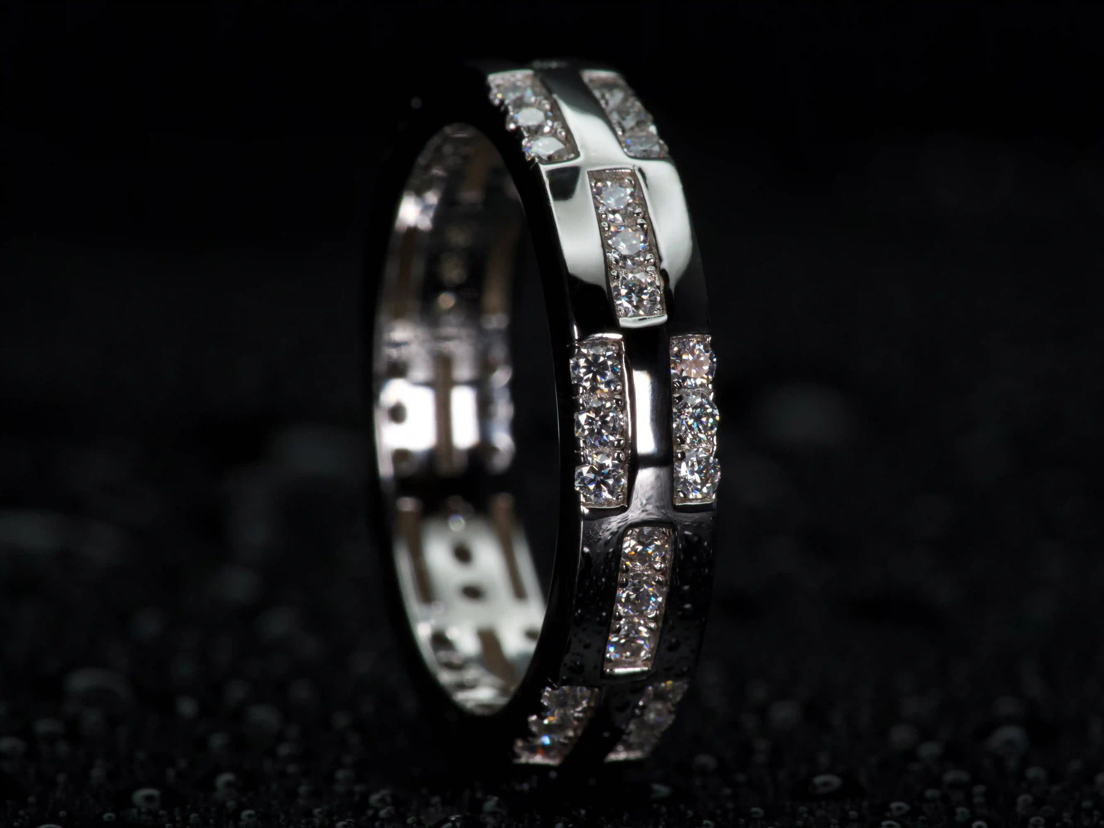 Drehende Moissanite Ohrstecker im Blüten Design mit extrem starkem Funkeln im echten Licht, wirken wie Diamant, echte Fotos ohne KI 925 Silber Weißgold