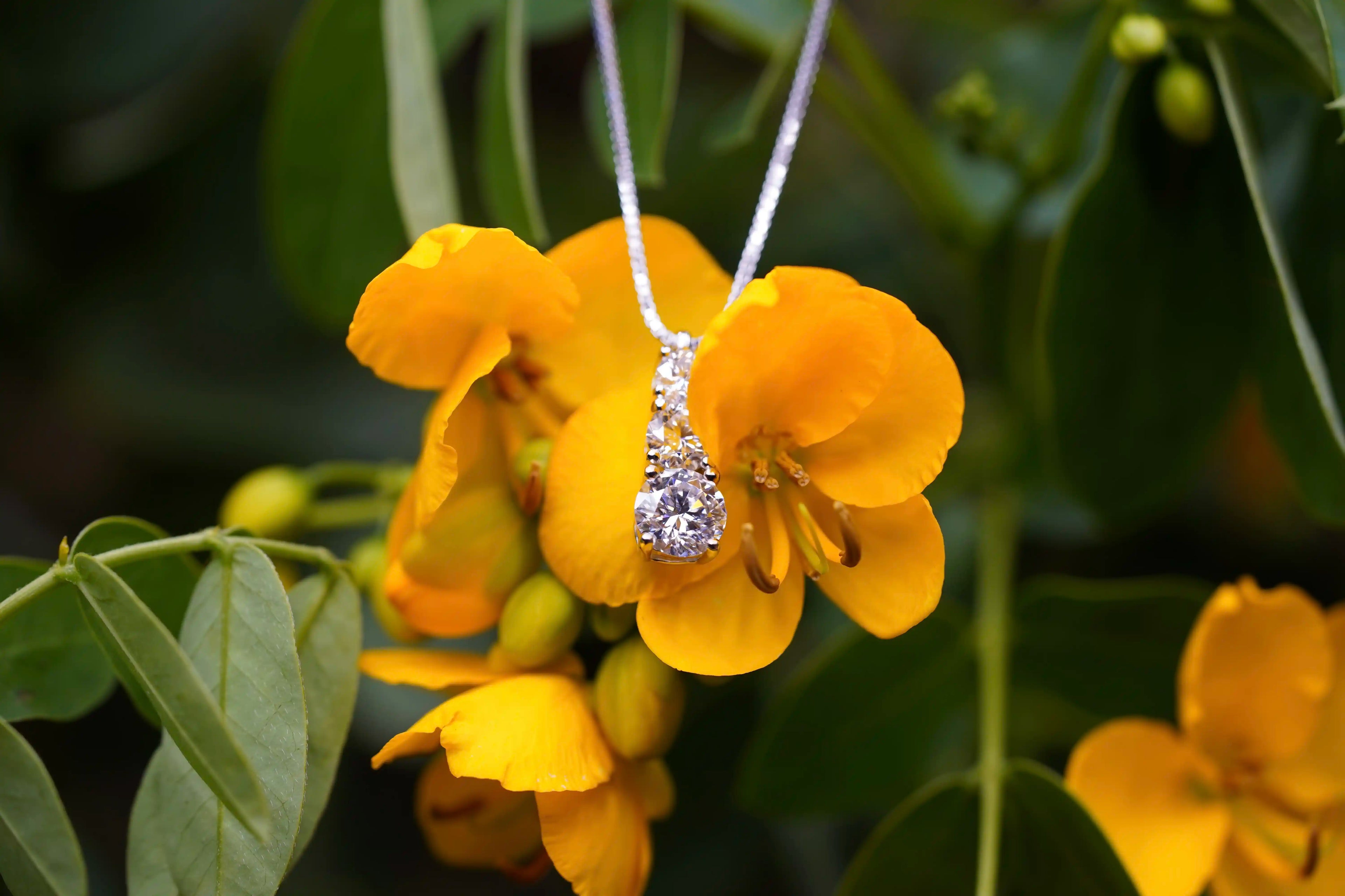 Moissanite Schmuck Kette mit Moissanite Schmuck Steinen im Brillant Schliff für Damen