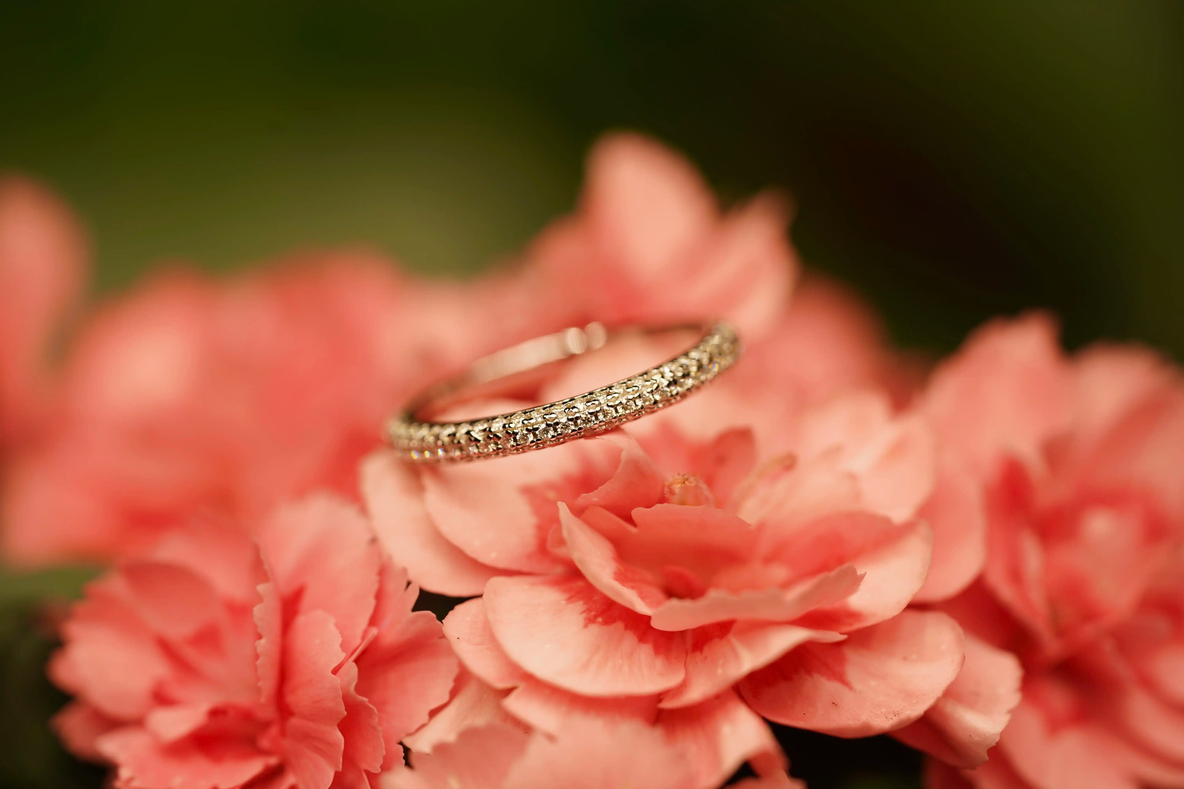 Moissanite Schmuck Ring für Damen und Herren mit Moissanite Schmuck Steinen in Sterling Silber gefasst
