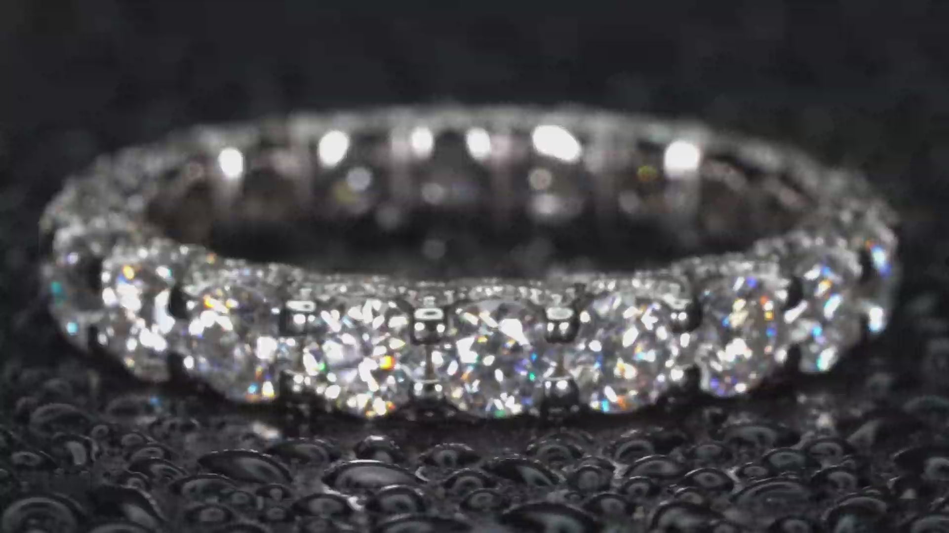 Drehender Moissanite Eternity Pavé Ring mit 2,6 ct – durchgehendes Funkeln aus jedem Winkel, real aufgenommen ohne KI