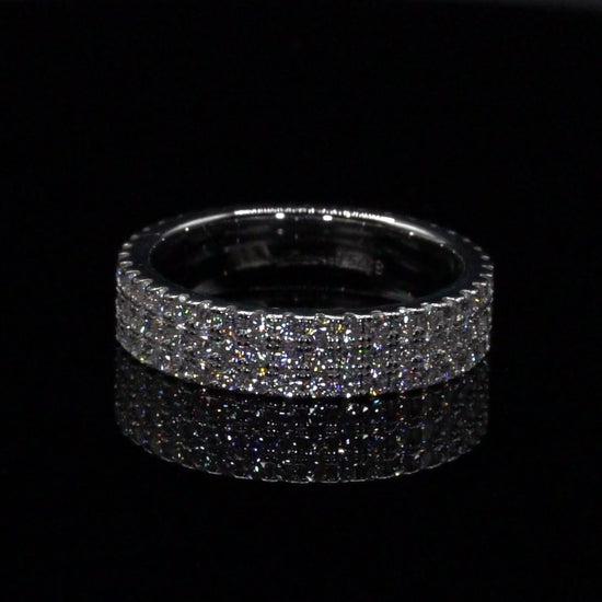 Drehender Iced Out Ring im Fancy Desing leuchtet wie ein Stern
