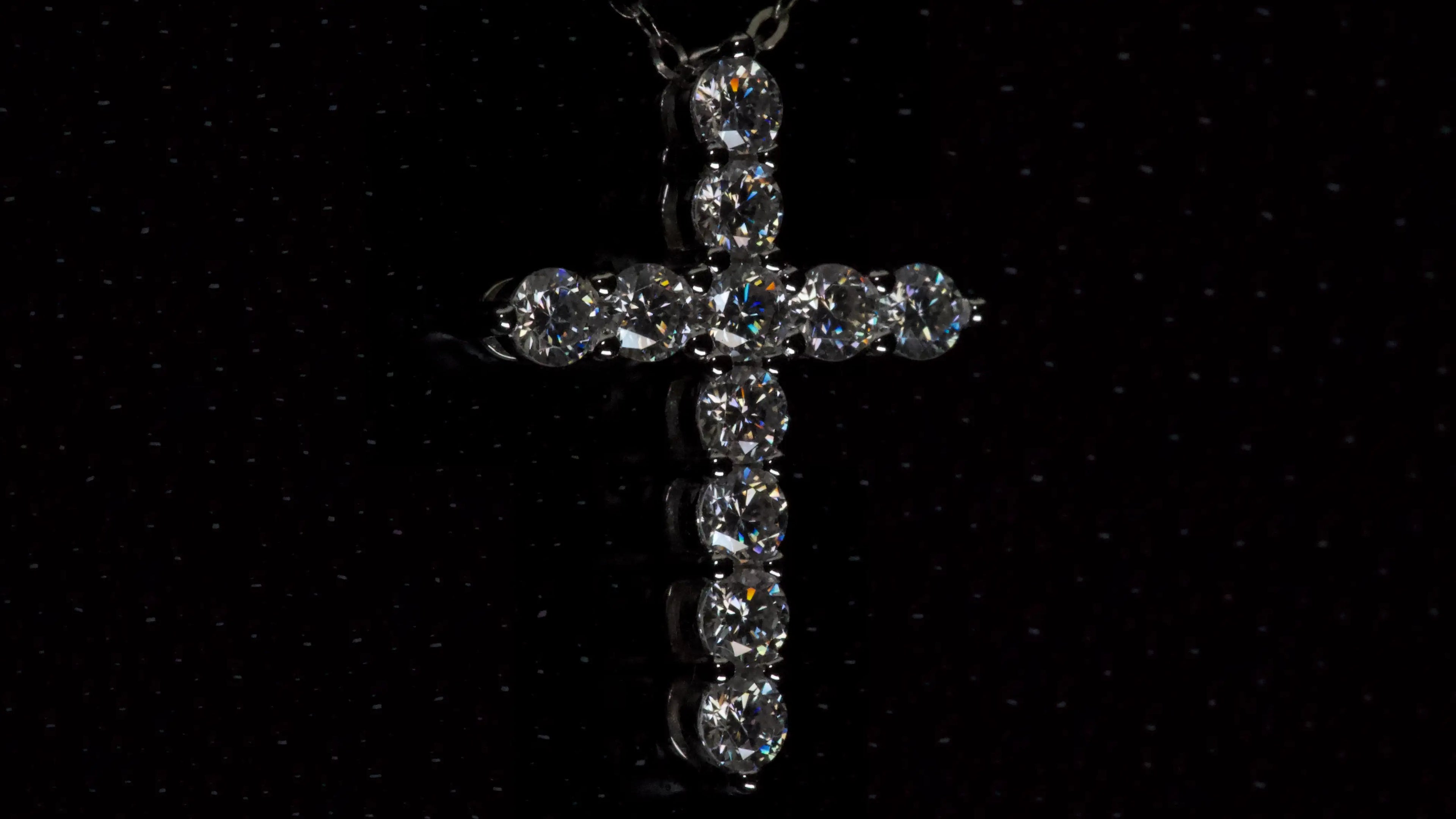 Moissanite Kette funkelt Stark in der Macro Nahaufnahme 
