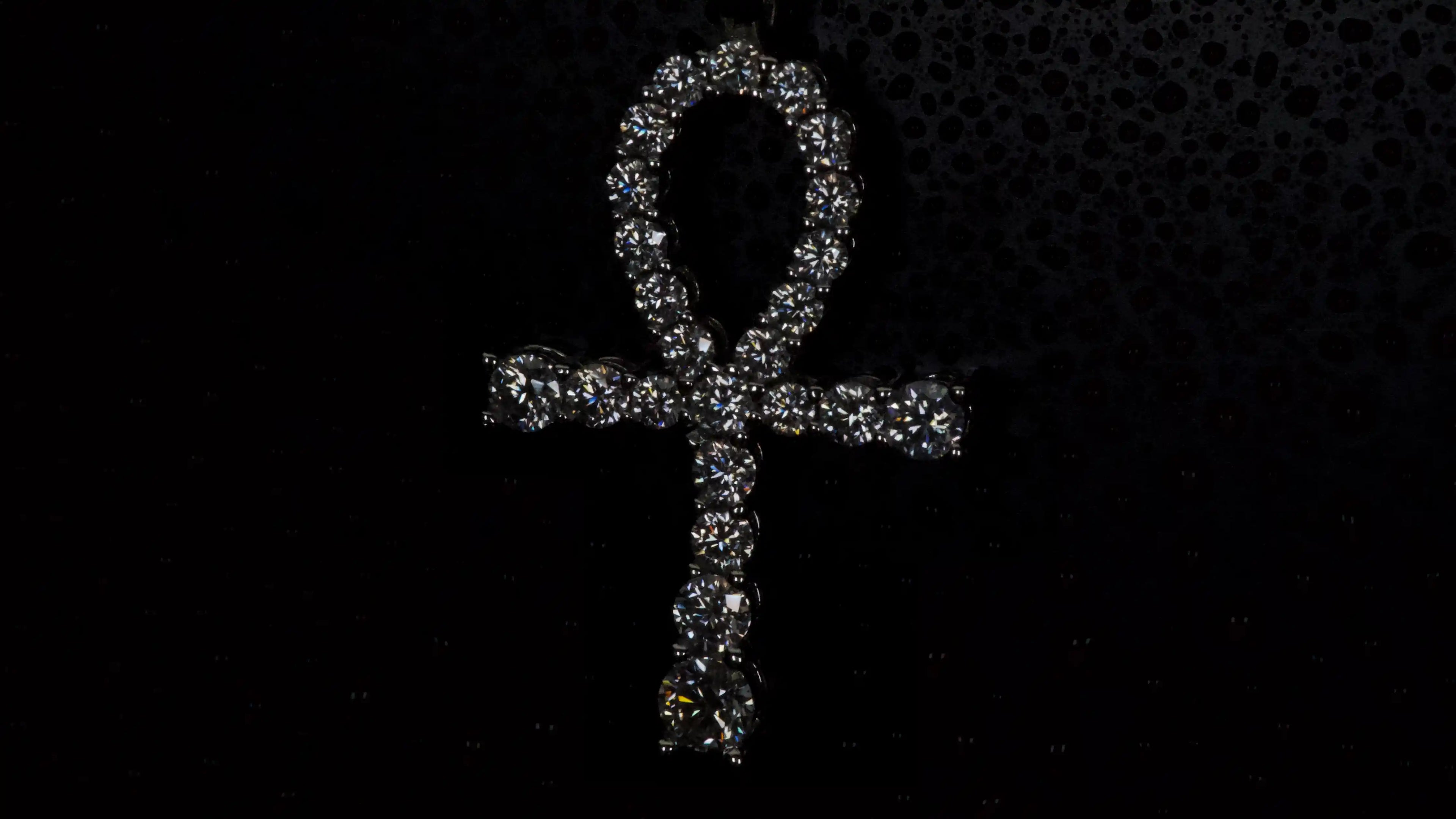 Moissanite Schmuck Ankh Anhänger mit verschieden großen Steinen gefasst in Silber